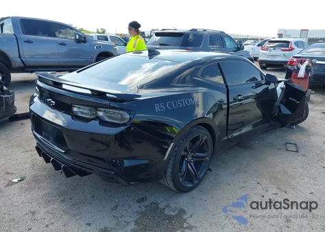2021 Chevrolet Camaro Rwd Lt1 from USA, damaged, VIN 1G1FE1R70M0117464